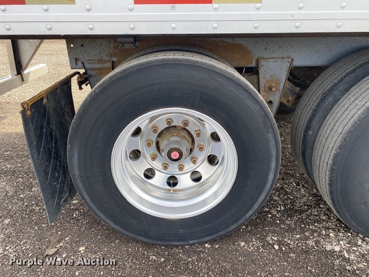 image for item KB9551 1999 Utility VS2R  refrigerated van trailer