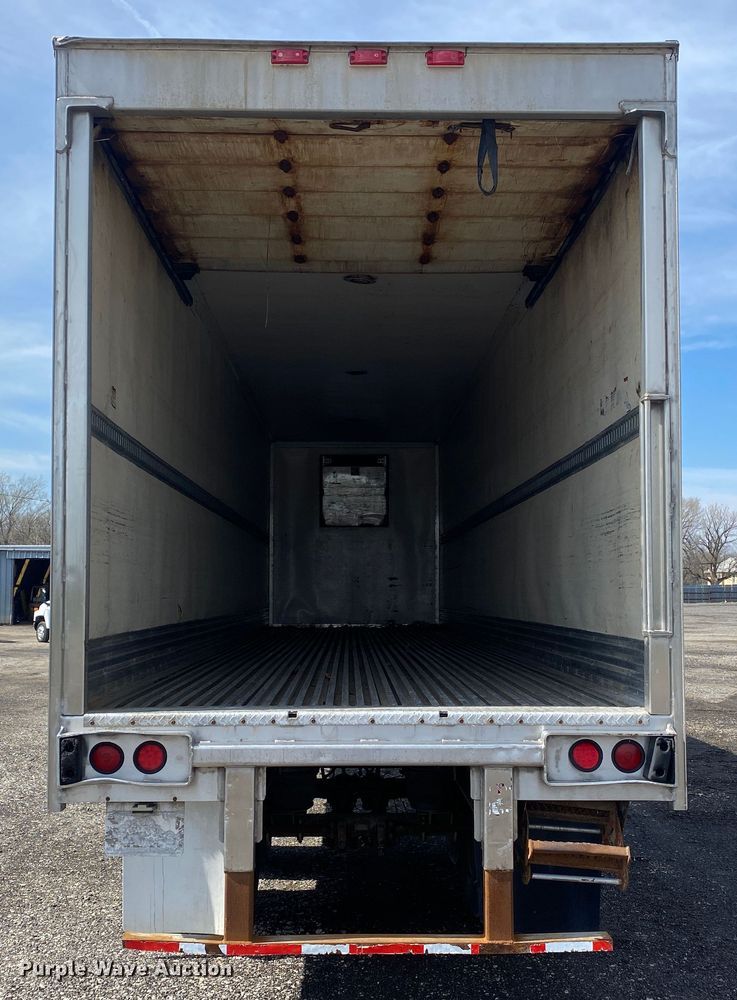 image for item KB9559 1998 Great Dane  refrigerated van trailer