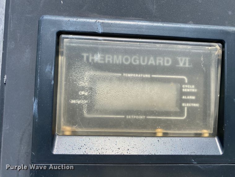 image for item KB9559 1998 Great Dane  refrigerated van trailer