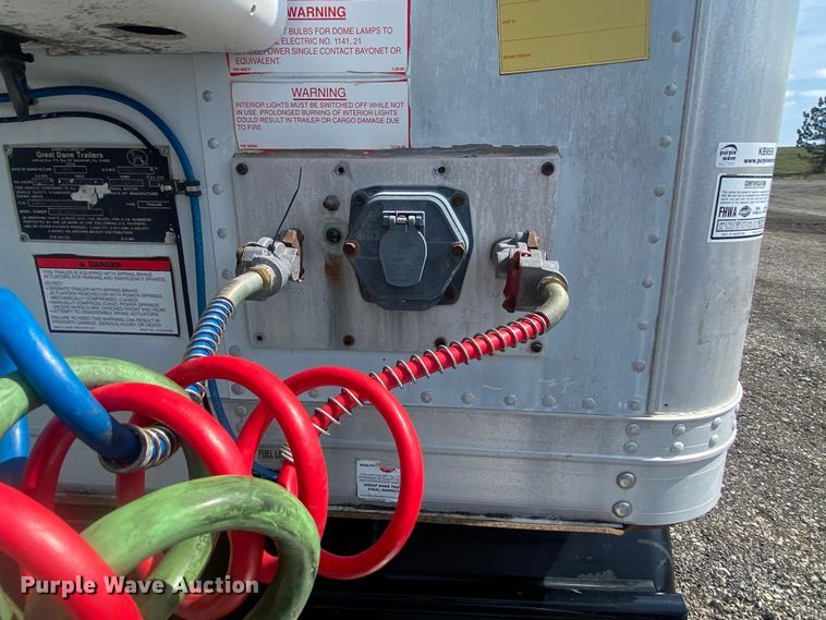 image for item KB9559 1998 Great Dane  refrigerated van trailer