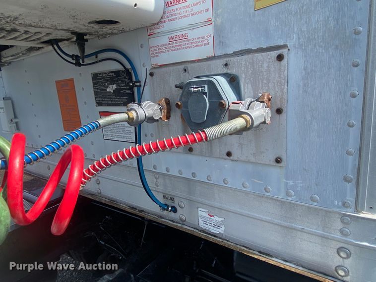 image for item KB9559 1998 Great Dane  refrigerated van trailer