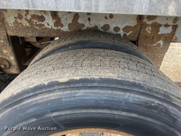 image for item KB9559 1998 Great Dane  refrigerated van trailer