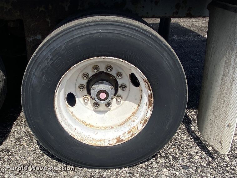 image for item KB9559 1998 Great Dane  refrigerated van trailer