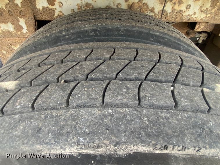 image for item KB9559 1998 Great Dane  refrigerated van trailer