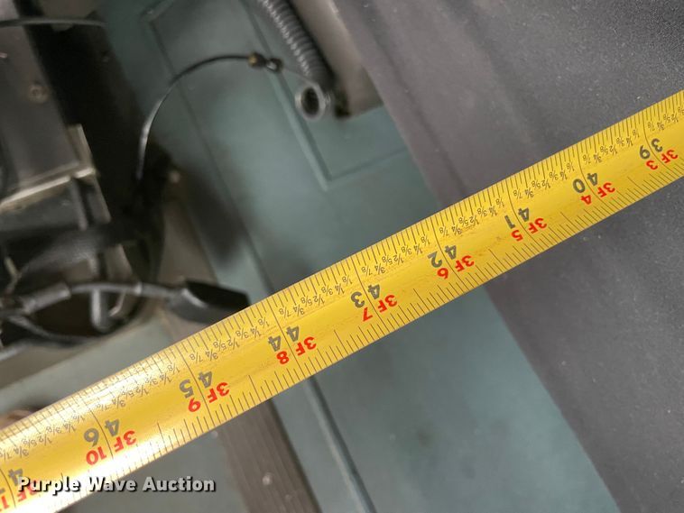 image for item KJ9909 2001 International 9200  semi truck