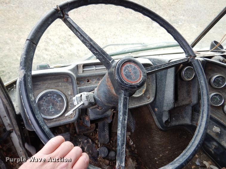 image for item KN9822 1976 GMC Astro  semi truck