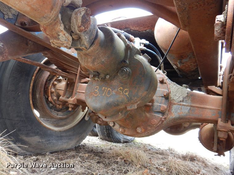 image for item KN9822 1976 GMC Astro  semi truck