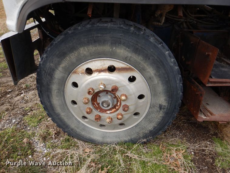 image for item KN9822 1976 GMC Astro  semi truck