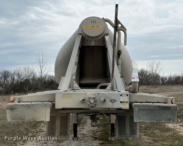 image for item KR9514 2001 Heil  pneumatic dry bulk trailer