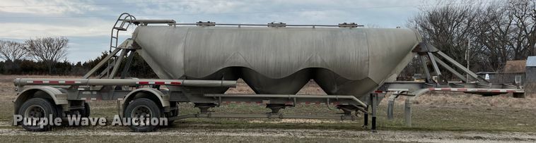 image for item KR9514 2001 Heil  pneumatic dry bulk trailer