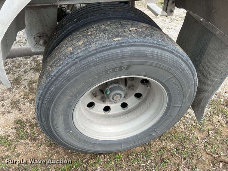 image for item KR9514 2001 Heil  pneumatic dry bulk trailer