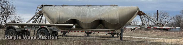 image for item KR9515 2001 Heil  pneumatic dry bulk trailer