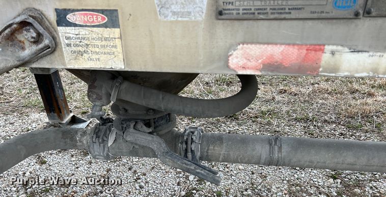 image for item KR9515 2001 Heil  pneumatic dry bulk trailer