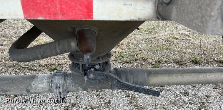 image for item KR9515 2001 Heil  pneumatic dry bulk trailer