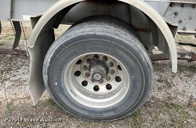 image for item KR9515 2001 Heil  pneumatic dry bulk trailer