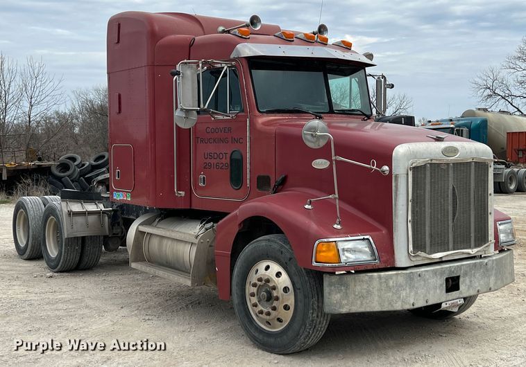 image for item KR9516 1997 Peterbilt 385  semi truck