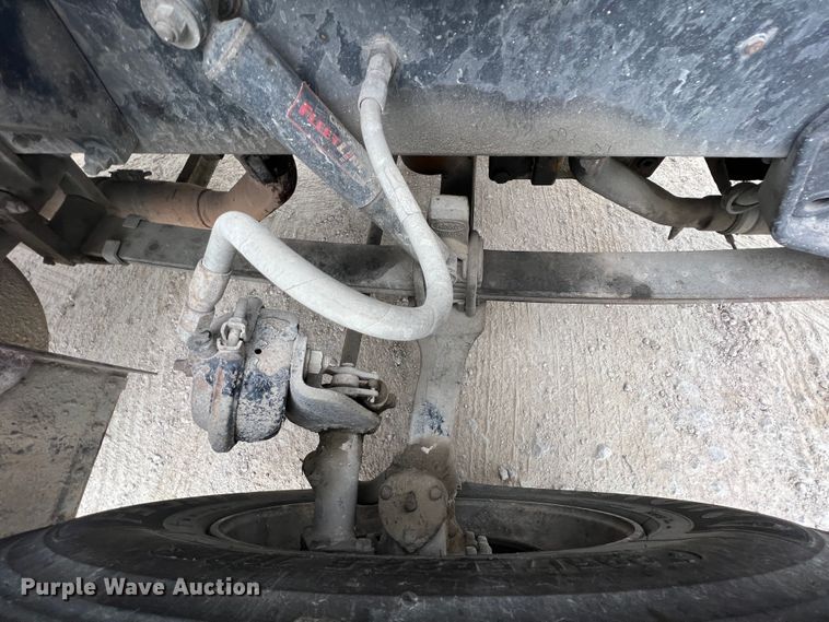 image for item KR9516 1997 Peterbilt 385  semi truck