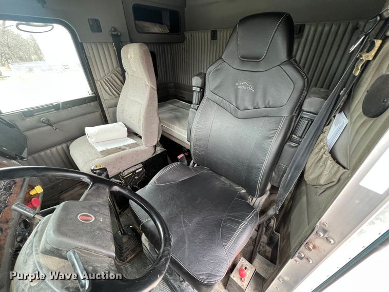 image for item KR9518 2002 Kenworth W900  semi truck