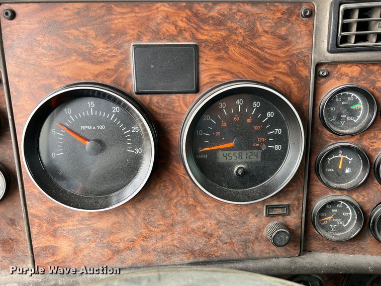 image for item KR9518 2002 Kenworth W900  semi truck