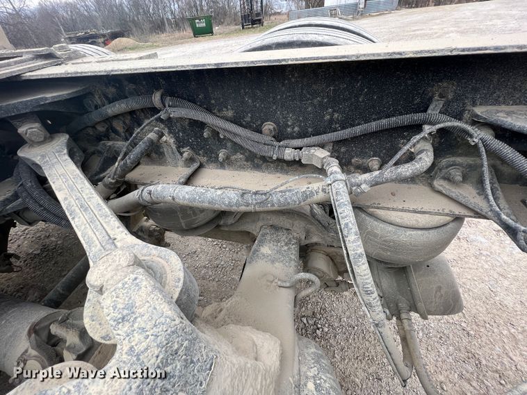 image for item KR9518 2002 Kenworth W900  semi truck