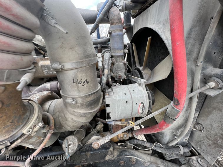 image for item KR9518 2002 Kenworth W900  semi truck