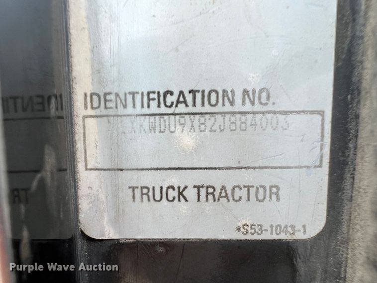 image for item KR9518 2002 Kenworth W900  semi truck