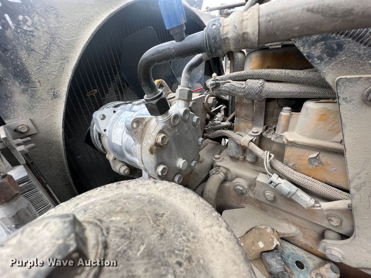 image for item KR9519 1997 Peterbilt 385  semi truck