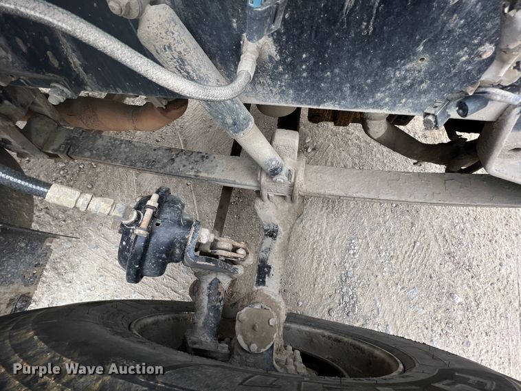 image for item KR9519 1997 Peterbilt 385  semi truck