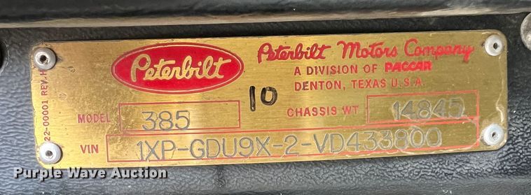 image for item KR9519 1997 Peterbilt 385  semi truck