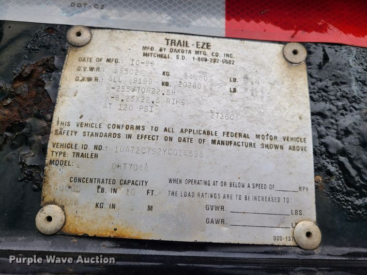 image for item LH9964 2000 Trail-Eze DHT7048  lowboy equipment trailer