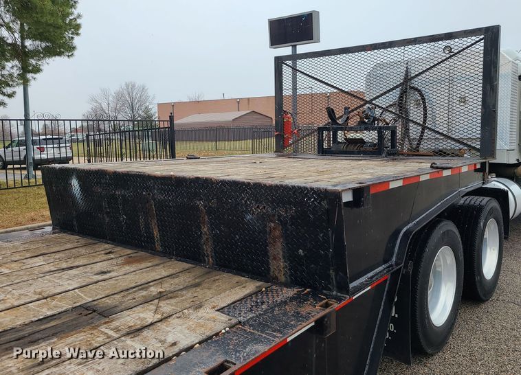 image for item LH9964 2000 Trail-Eze DHT7048  lowboy equipment trailer