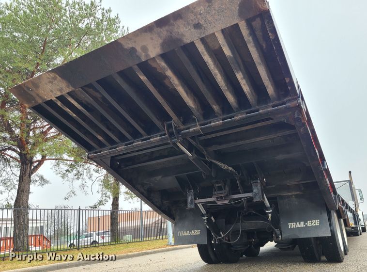 image for item LH9964 2000 Trail-Eze DHT7048  lowboy equipment trailer