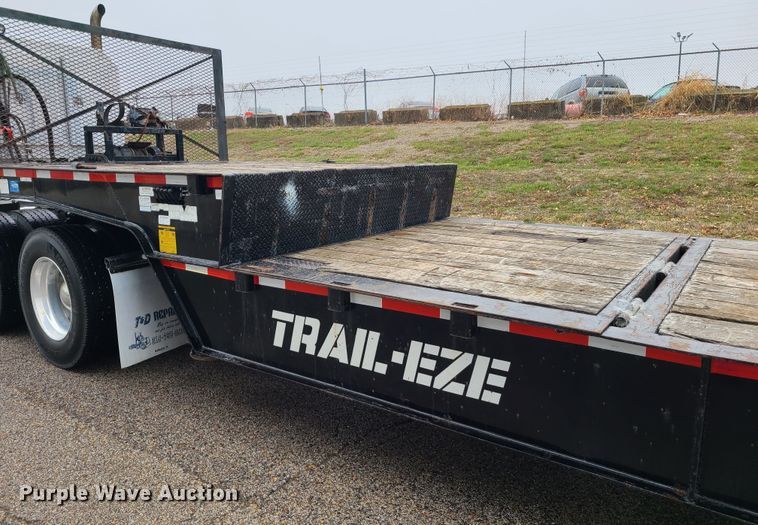 image for item LH9964 2000 Trail-Eze DHT7048  lowboy equipment trailer