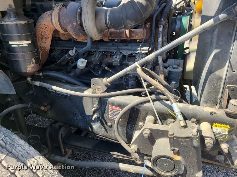 image for item LI9011 2006 Mack CT Granite  truck cab and chassis