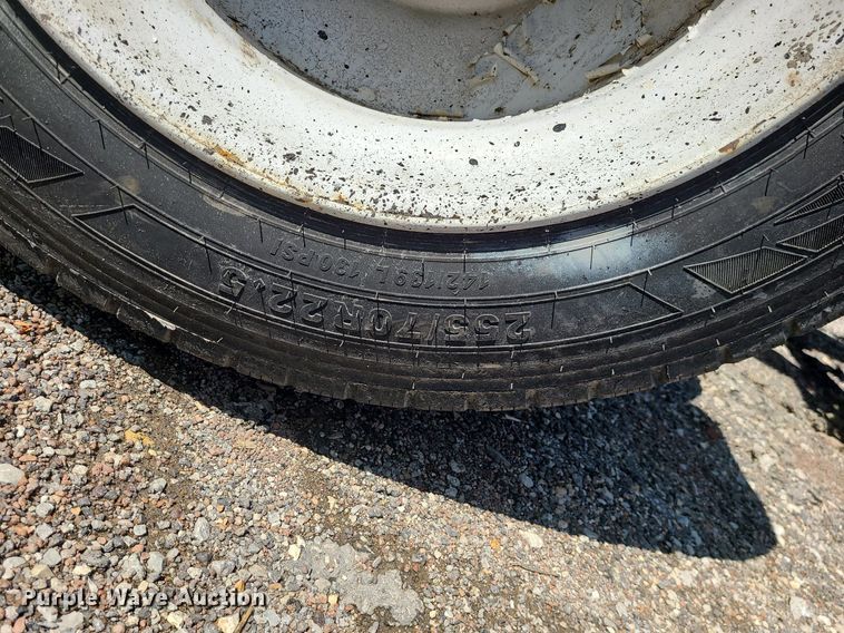 image for item LI9011 2006 Mack CT Granite  truck cab and chassis