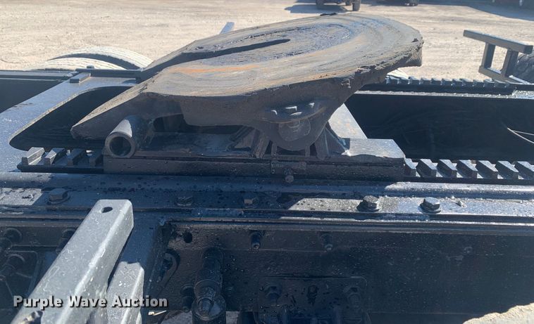 image for item LI9114 2004 Mack CH613  semi truck