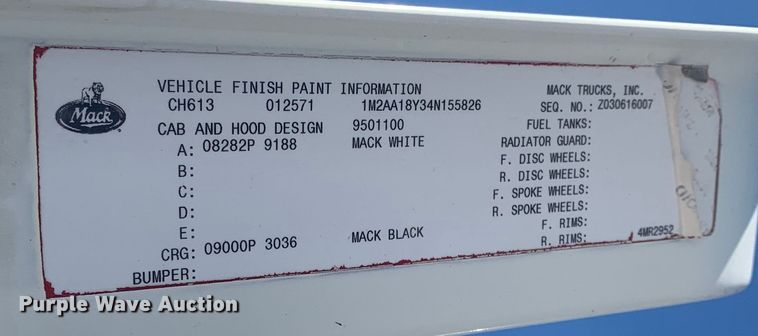 image for item LI9114 2004 Mack CH613  semi truck