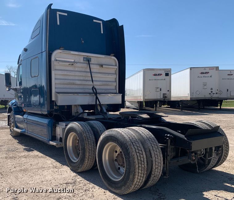 image for item LI9115 2007 Peterbilt 387  semi truck