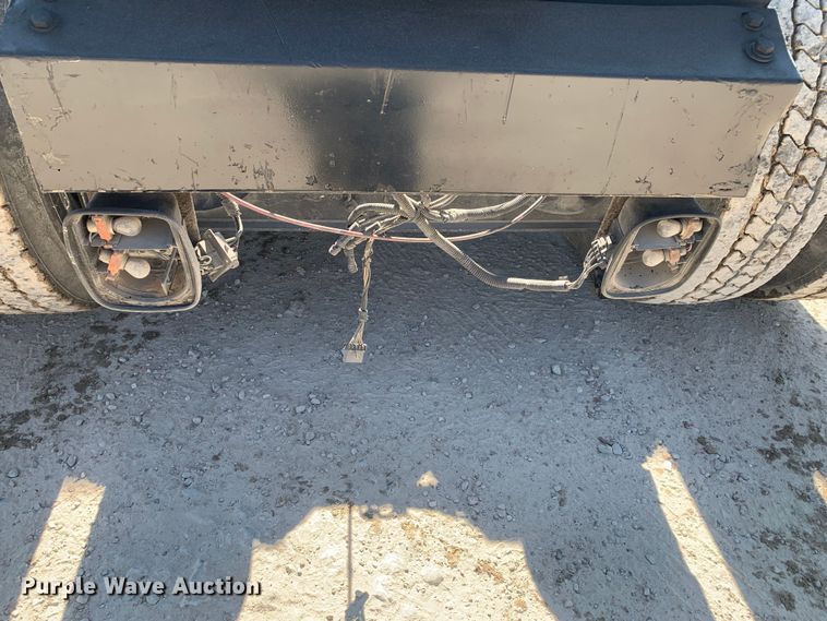 image for item LI9115 2007 Peterbilt 387  semi truck