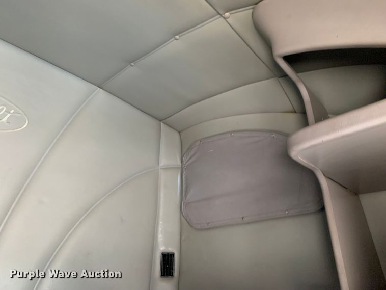 image for item LI9115 2007 Peterbilt 387  semi truck