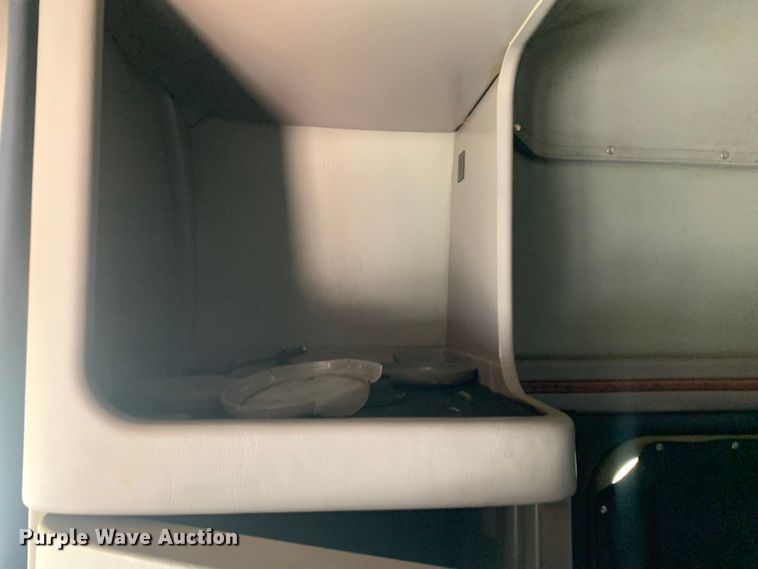 image for item LI9115 2007 Peterbilt 387  semi truck