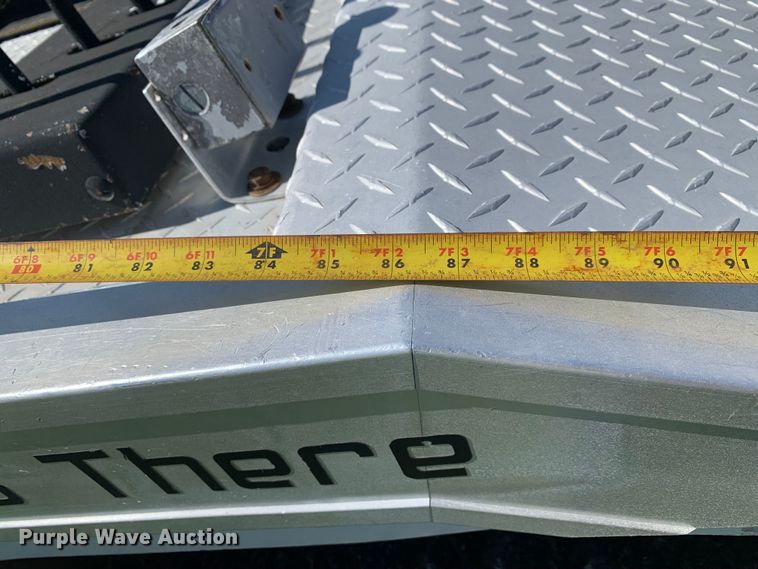 image for item LI9116 2002 GMC Sierra 3500  tow truck