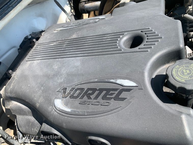 image for item LI9116 2002 GMC Sierra 3500  tow truck