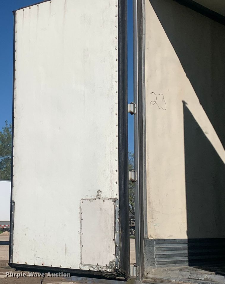 image for item LI9117 2007 Utility Trailer VS2RA  refrigerated van trailer