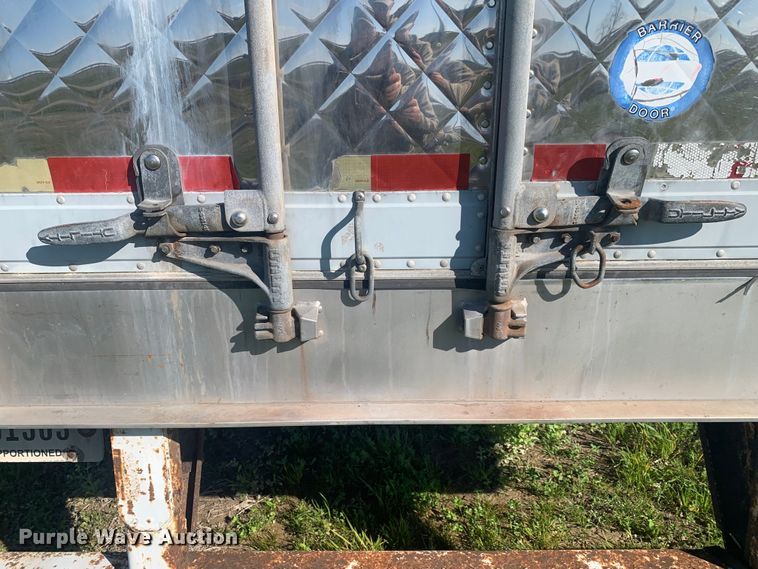 image for item LI9117 2007 Utility Trailer VS2RA  refrigerated van trailer