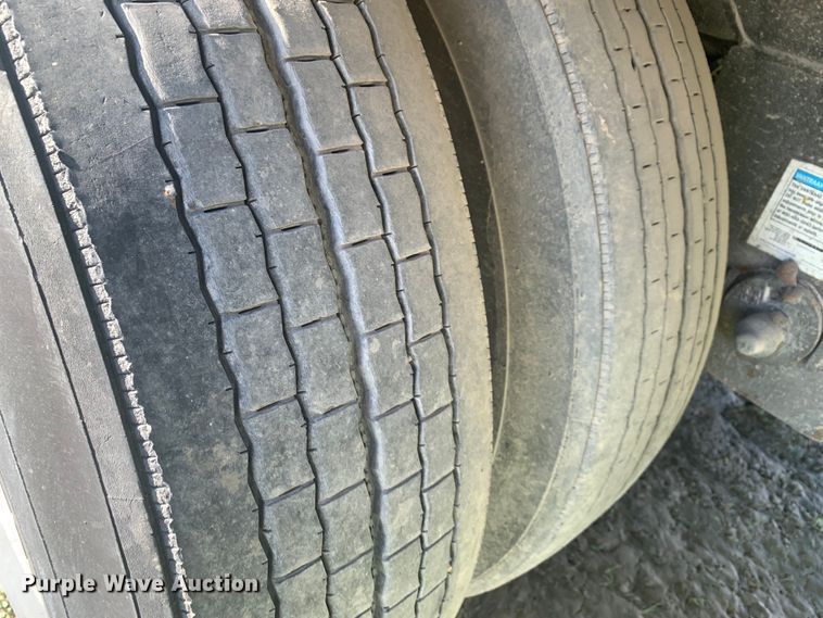 image for item LI9117 2007 Utility Trailer VS2RA  refrigerated van trailer