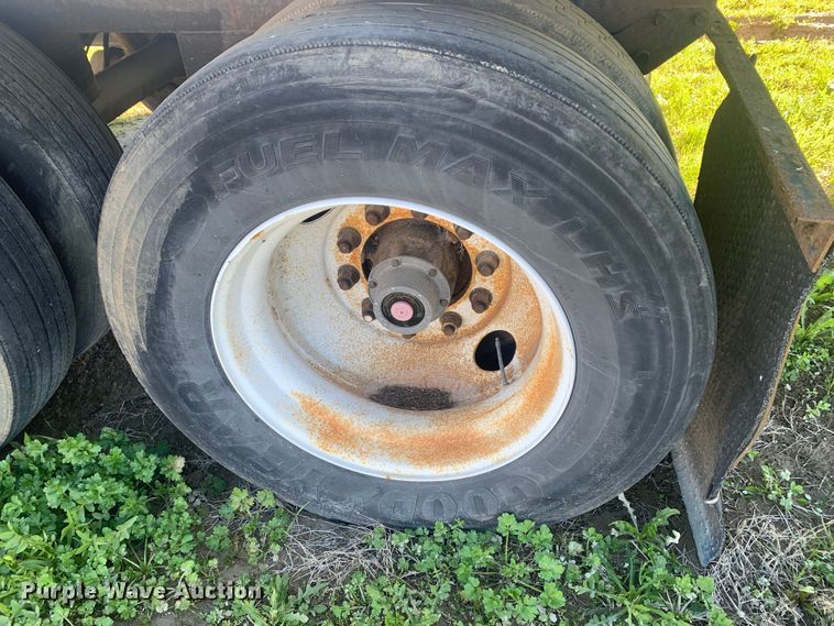 image for item LI9117 2007 Utility Trailer VS2RA  refrigerated van trailer