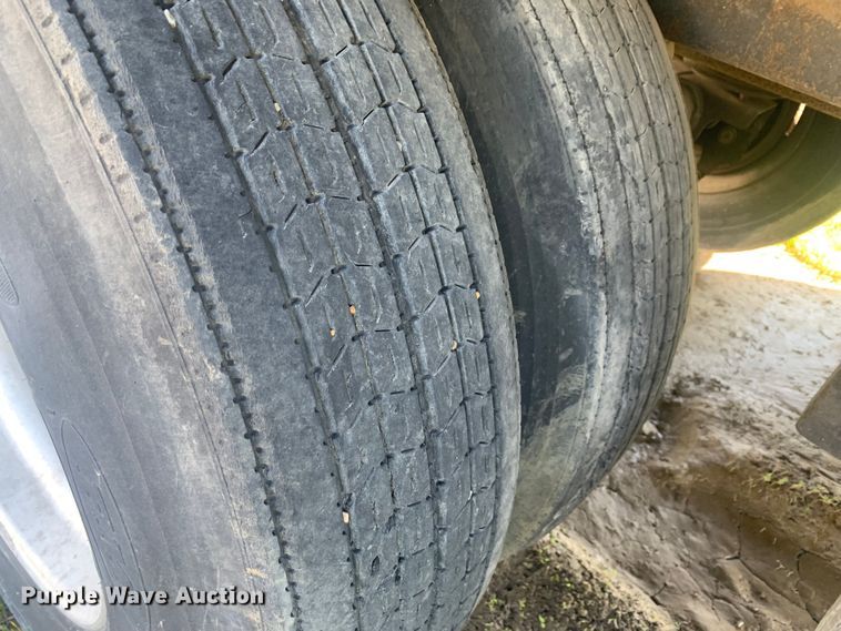 image for item LI9117 2007 Utility Trailer VS2RA  refrigerated van trailer