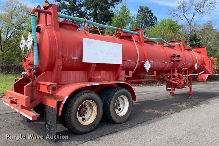 image for item LI9134 2009 Tiger Manufacturing  gel slurry tank trailer