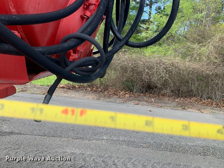 image for item LI9134 2009 Tiger Manufacturing  gel slurry tank trailer